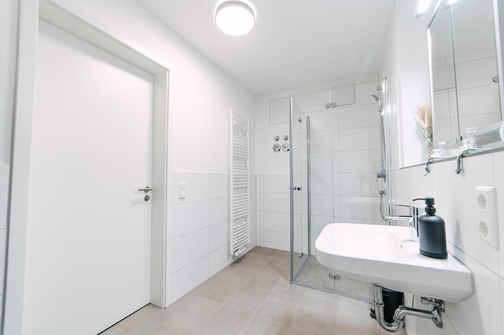 Zentrahome - Balkon Outlet Zentral Smarttv Business Metzingen  Eksteriør bilde